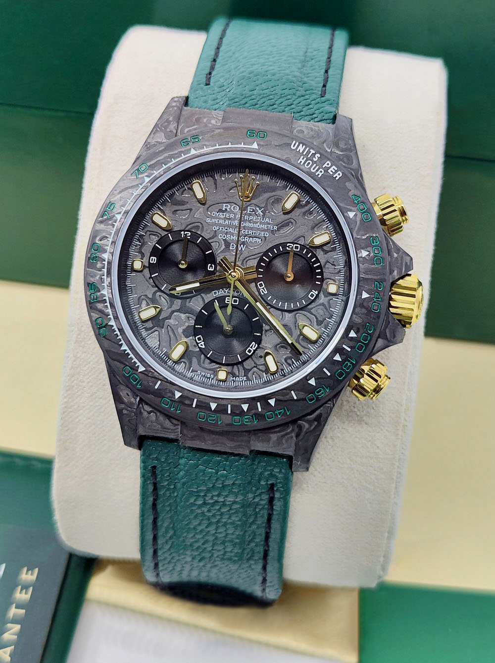 【Free Shipping】Rolex Cosmograph Daytona DIW Carbon Emerald Green Super Clone Swiss Replica Watch | Custom Made Limited Edition |