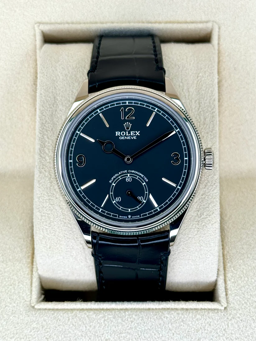 【Free Shipping】【Super Clone】Rolex 1908 White Gold Black Dial Black Alligator Strap - 52509-0002