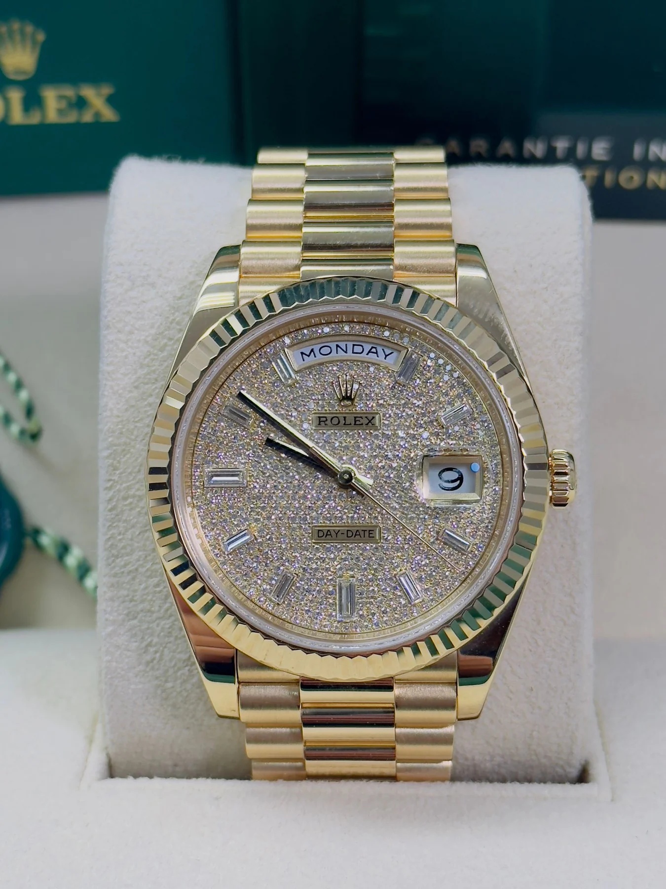 【Free Shipping】【Super Clone】RLX Yellow Gold President Day Date 40mm Diamond Pave Dial - 228238