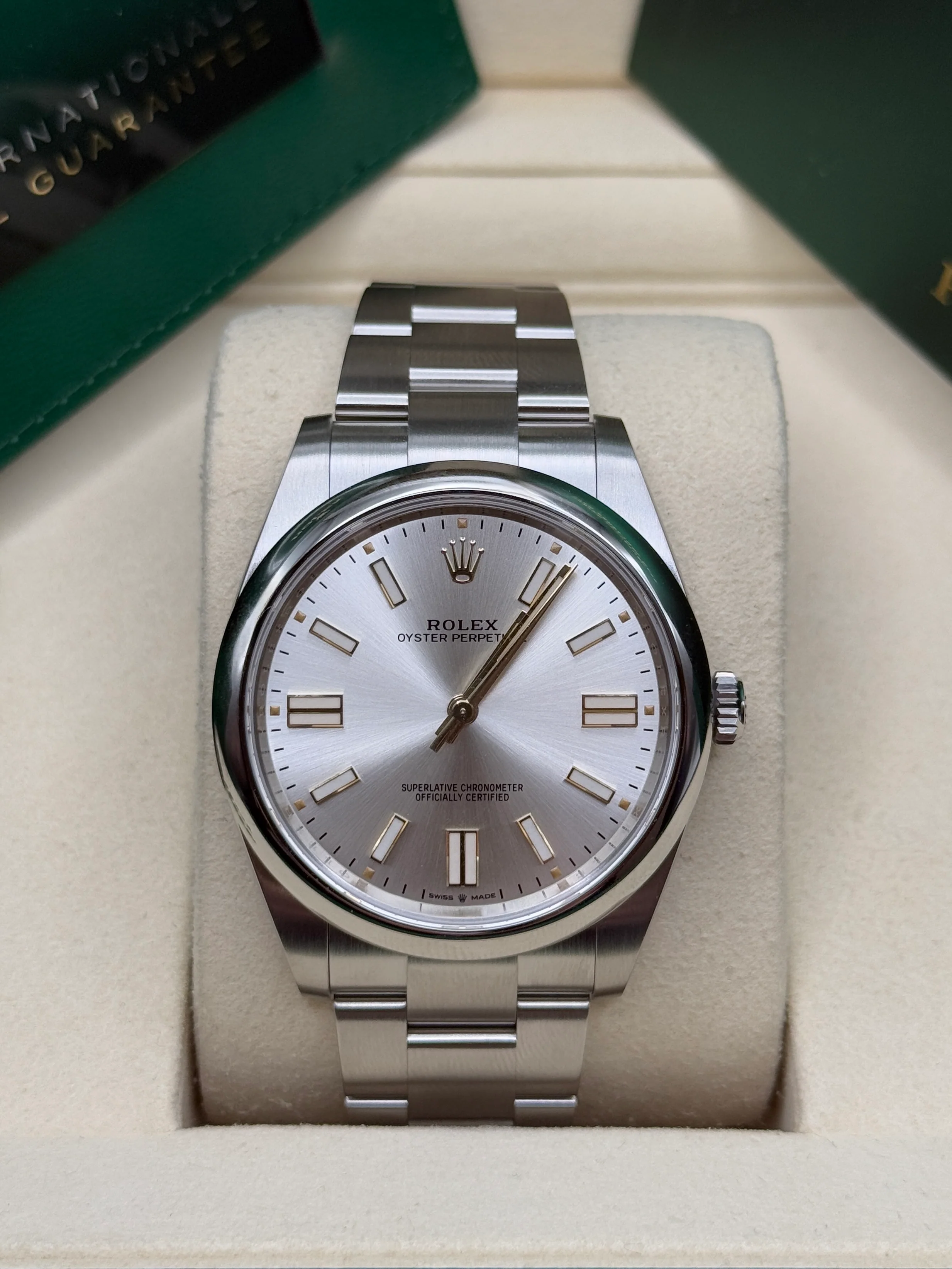 【Free Shipping】【Super Clone】RLX Oyster Perpetual 41mm 124300-0001 Stainless Steel Silver Index Dial Watch