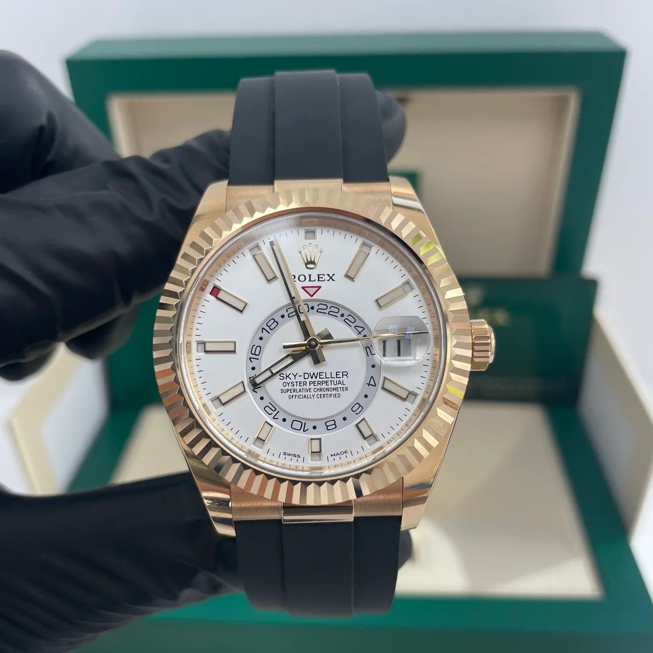 【Free Shipping】【Super Clone】RLX  Sky-Dweller 42mm Yellow Gold White Dial Oysterflex - 336238