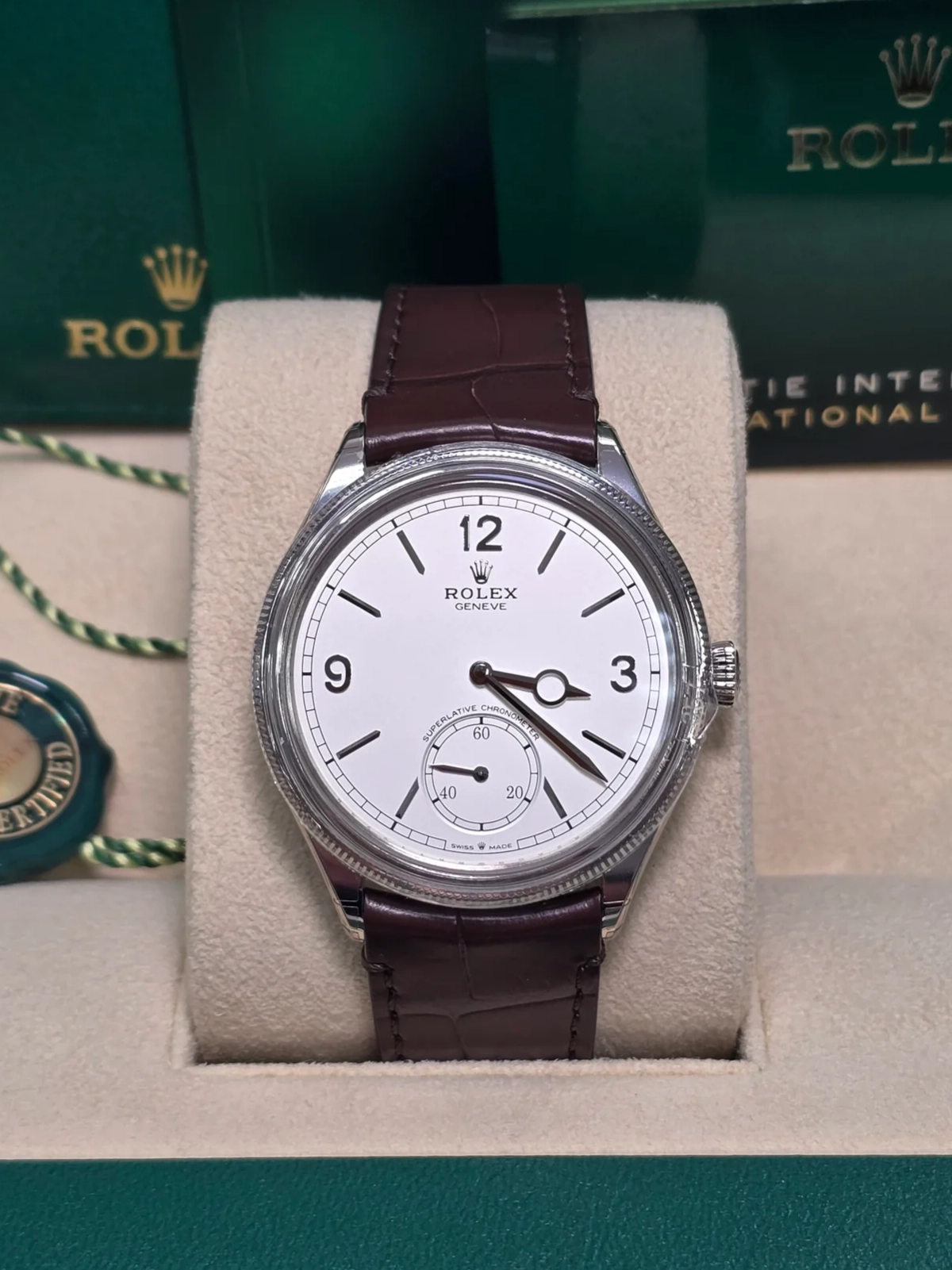 【Free Shipping】【Super Clone】Rolex 1908 White Gold White Dial Brown Alligator Strap - 52509-0006
