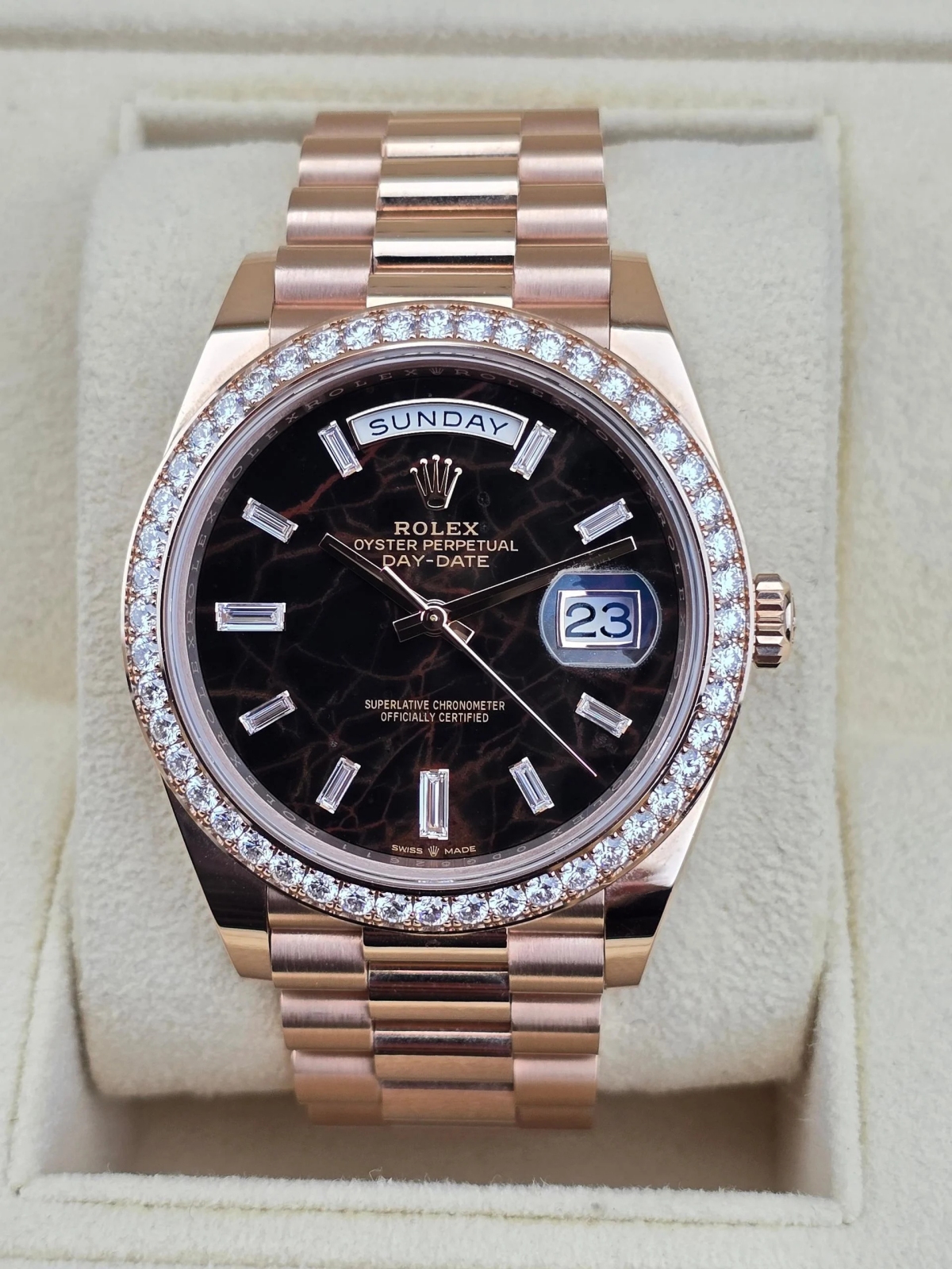 【Free Shipping】【Super Clone】RLX  Day-Date 40mm Eisenkiesel / Diamonds Dial 228345rbr-0016